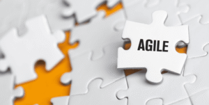 Diagramme présentant les 7 étapes clés pour booster les ventes de formations grâce à une stratégie agile