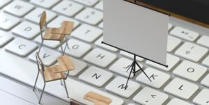 Schéma illustrant les différentes étapes du modèle de maturité de la formation en entreprise